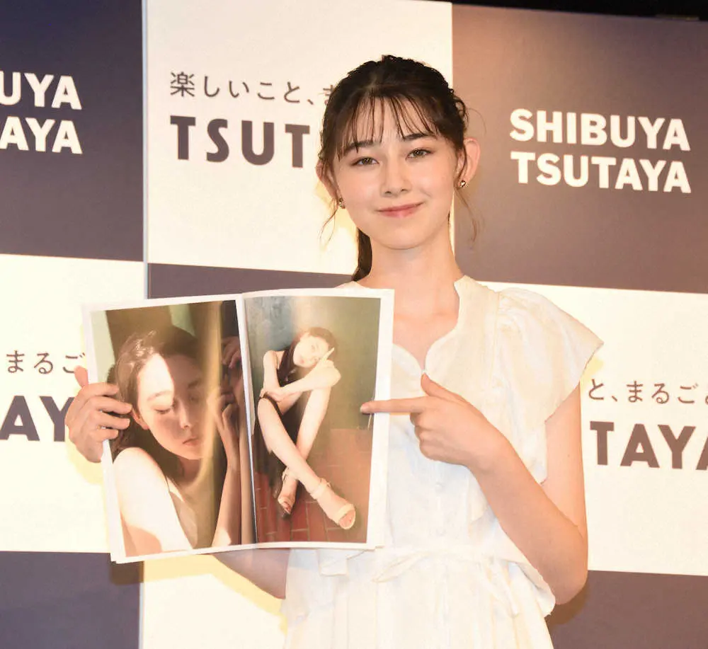 15歳の8頭身モデル石川花が初写真集イベント 「いつかは女優さんも…」― スポニチ Sponichi Annex 芸能