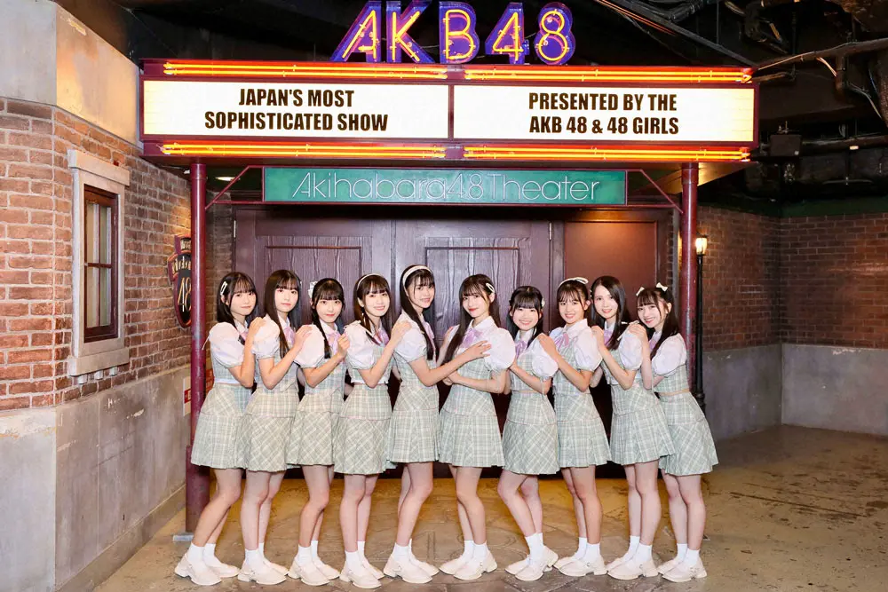 AKB48劇場で劇場公演デビューを果たした新人17期研究生