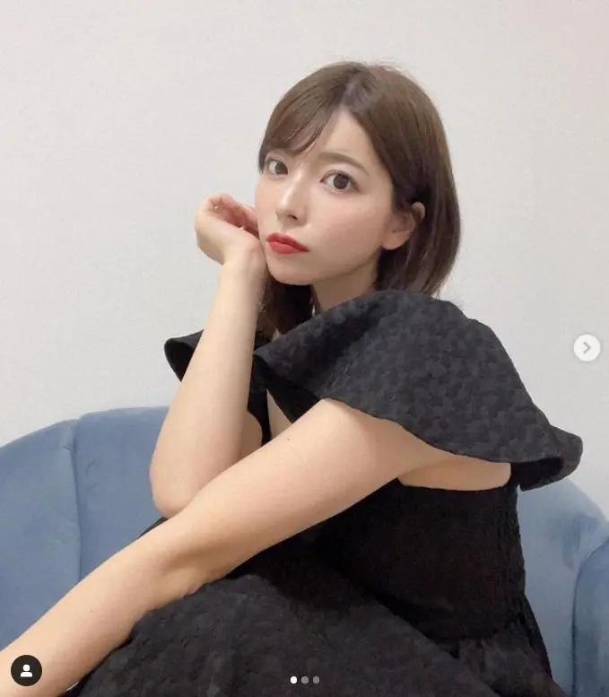 【画像・写真】上原亜衣　黒ドレス姿披露に「女神のように美しい」「衝撃的可愛いさ」「めちゃくちゃ似合ってる」