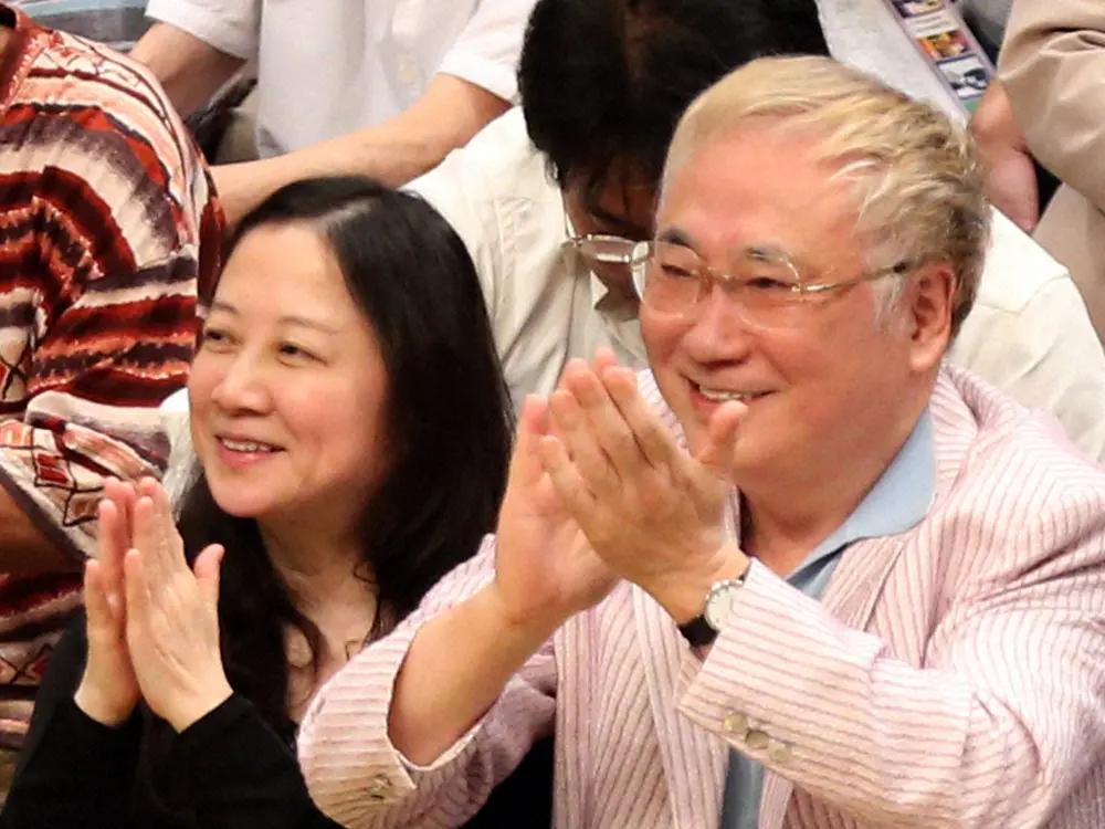 【画像・写真】辛坊治郎が新幹線で遭遇した「すっげー派手なTシャツを着たオッサン」とは？大相撲観戦で確信