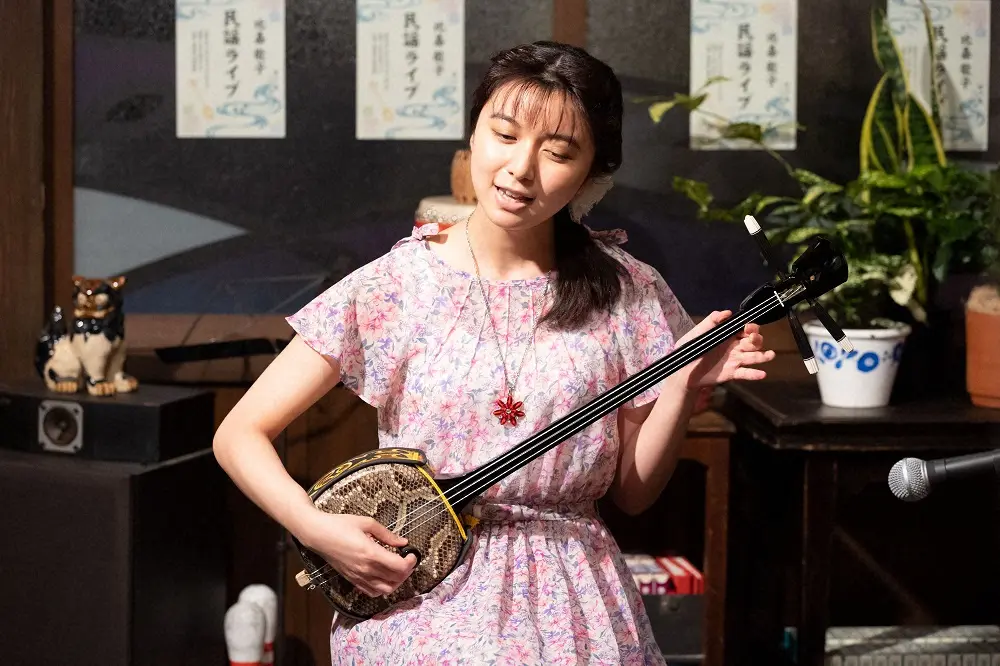【画像・写真】「ちむどんどん」比嘉家の借金、ついに“ナレ完済”一気に4年経過　ニーニー父に　歌子＆智は沖縄に戻る