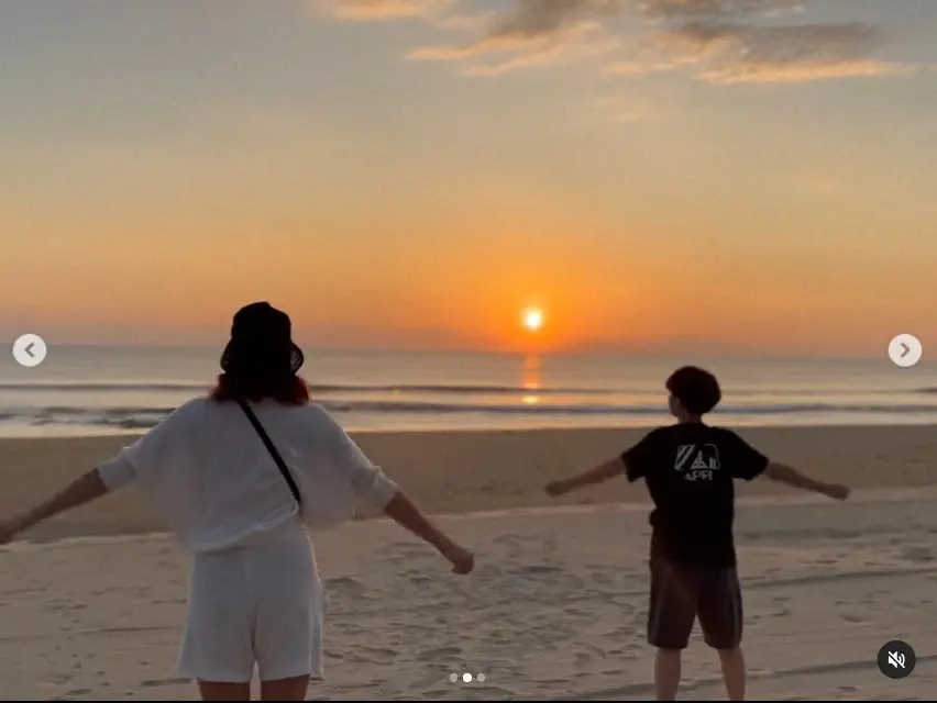 【画像・写真】稲村亜美　朝日とともに…ラジオ体操公開に「気持ち良さそう！」「超健康的」「健康的で楽しそう」