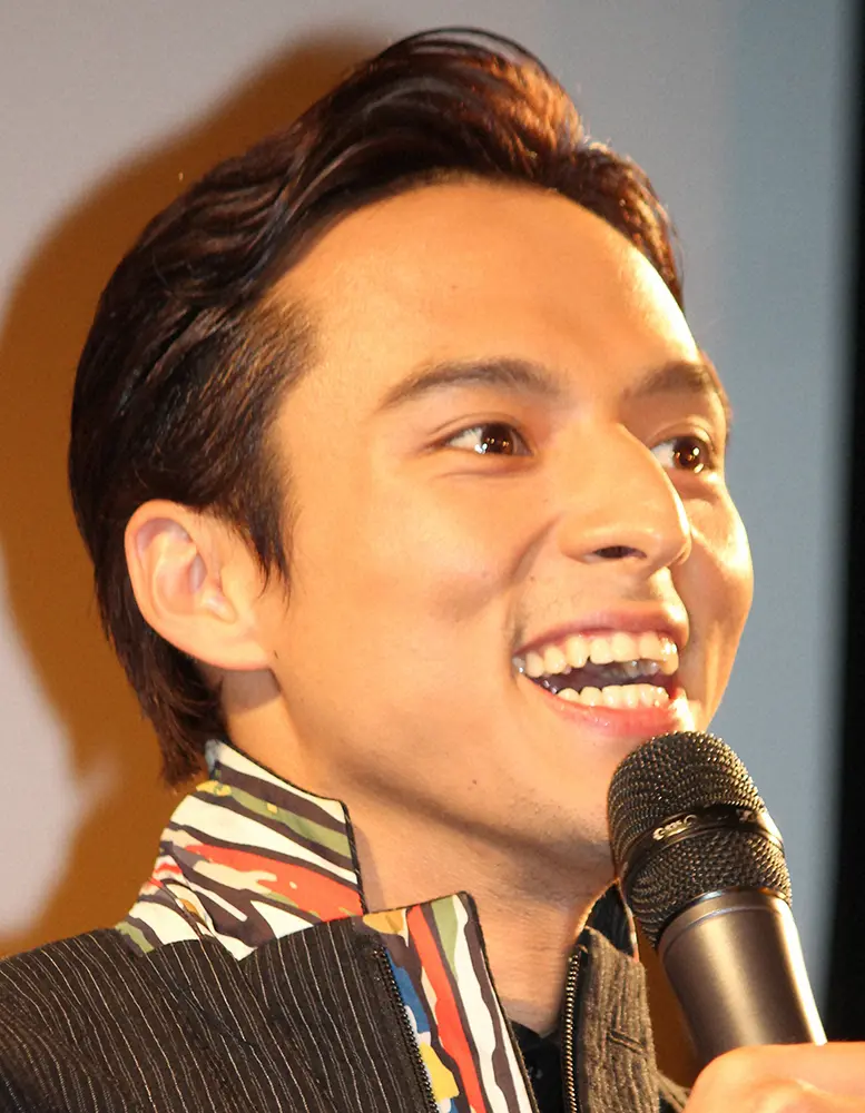 【画像・写真】満島真之介　駆け出し時代は6畳一間で激狭トイレ「ドアが開いちゃうんです。狭すぎて」