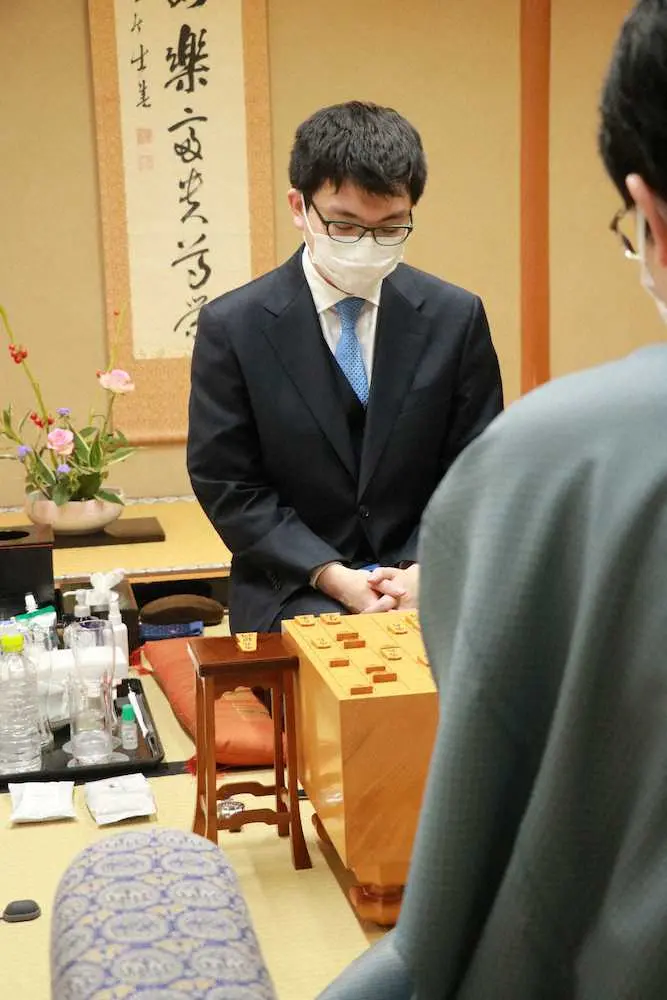 【画像・写真】永瀬王座が王座戦第3局を制し4連覇へ王手　2時間近く残す快勝！4強証明へ「6度目の正直」にマジック1