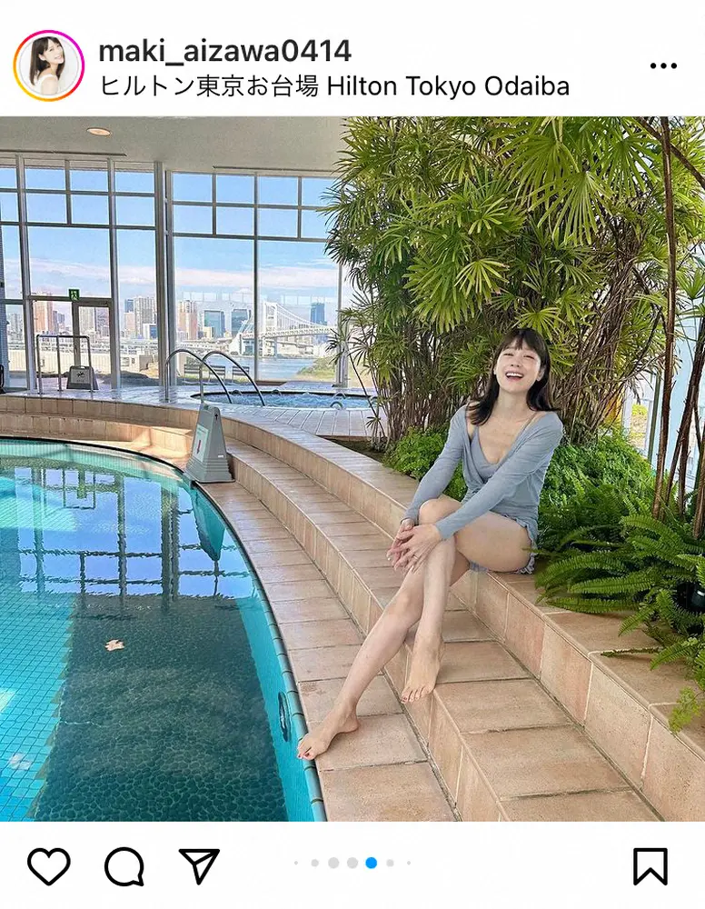 【画像・写真】相沢まき　森下悠里らと高級ホテルプール満喫　アラフォーママ会ショットに「美しすぎる」「素敵！」