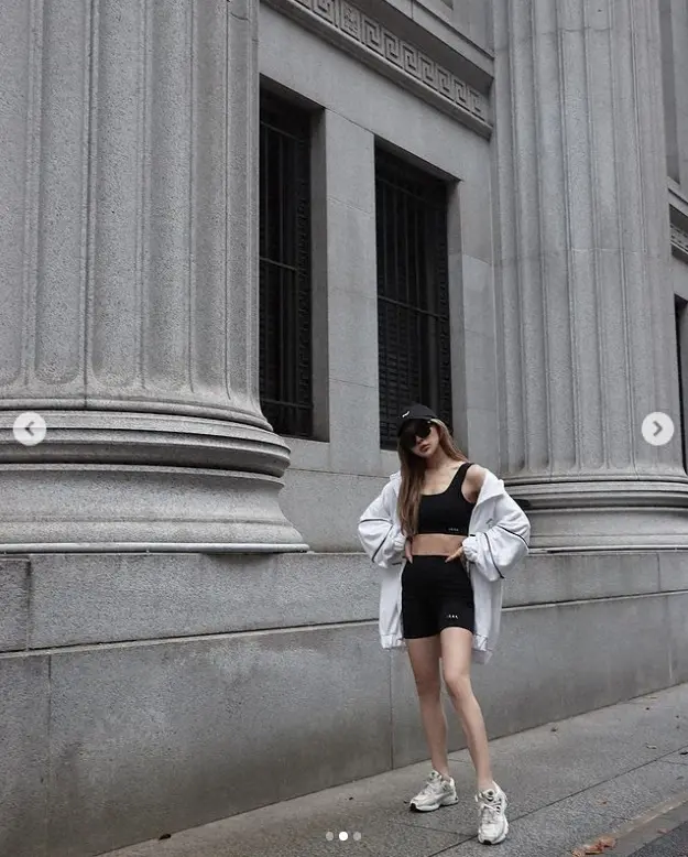 【画像・写真】ゆんころ　黒のブラトップ＆スパッツ姿披露に「STYLE抜群美女」「バッキバキ」「撮れ高サイコー！！」