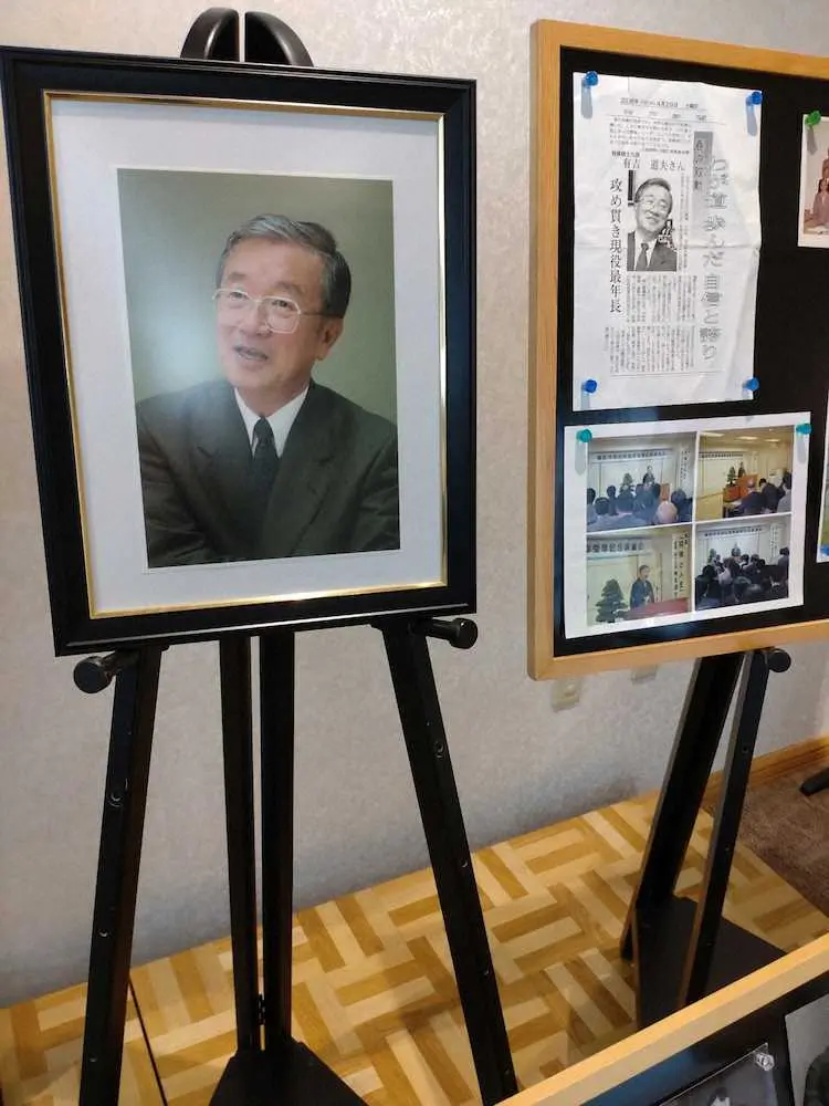 【画像・写真】有吉九段の通夜に谷川17世名人出席　61歳までA級の実績に「見習わないと」　27日に87歳で死去