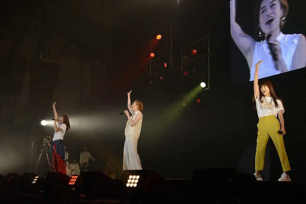 【画像・写真】SPEED　島袋、上原、今井が“再集結”　3人でも島袋「気持ちは4人で一つ」