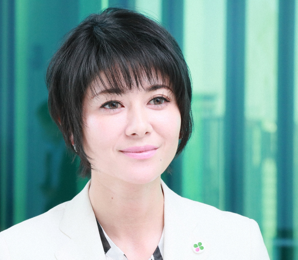 真木よう子 投げつけ被害 太田光代氏の生卵写真に はっきり言って残念 投げつけたりする人がいる事が スポニチ Sponichi Annex 芸能