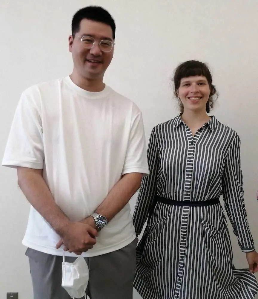 【画像・写真】M-1挑戦のウクライナ避難民女性　1回戦敗退も応援の声続々　相方・吉村大作さんも感謝「ありがたい」