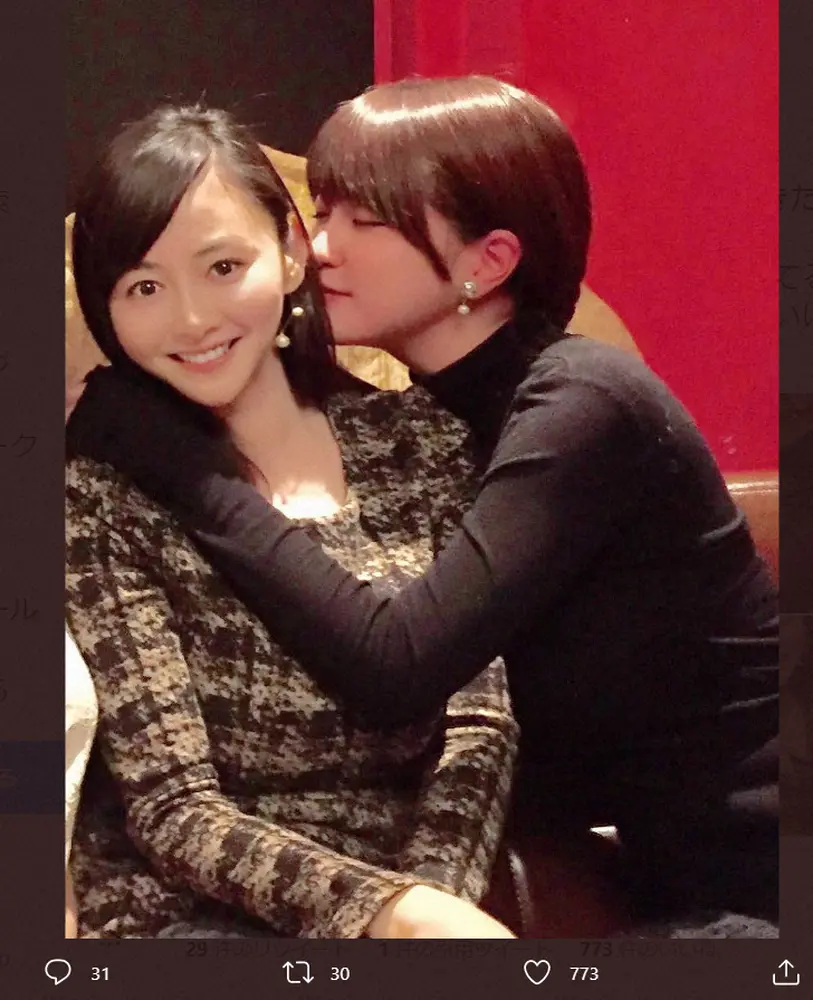 【画像・写真】杉原杏璃　岸明日香とのキス写真投稿　プライベートの一幕に「ほんまに仲良しやな」の声