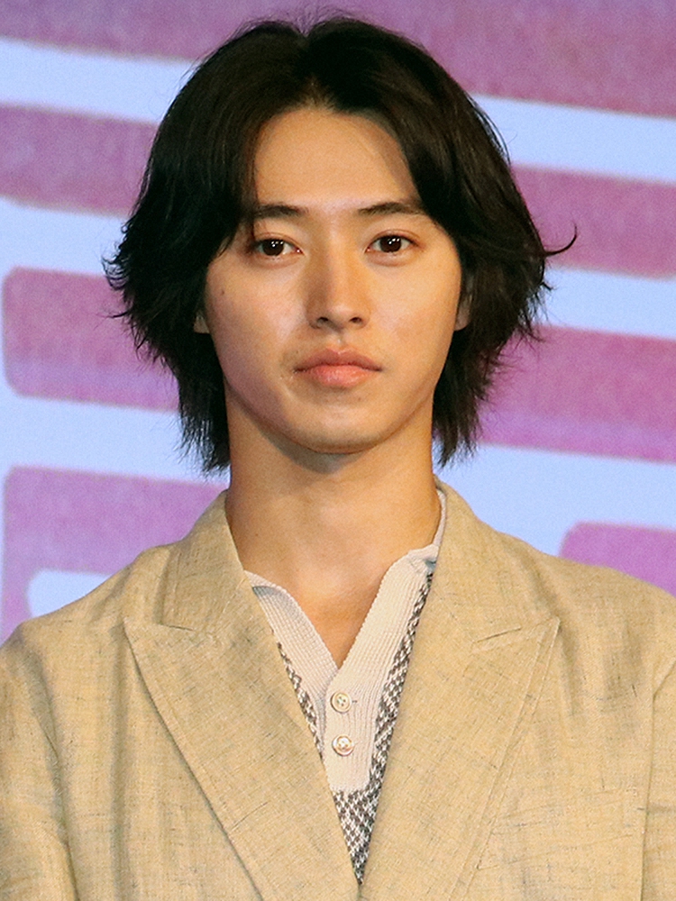 山崎賢人主演 日曜劇場 アトムの童 第2話視聴率10 6 スポニチ Sponichi Annex 芸能