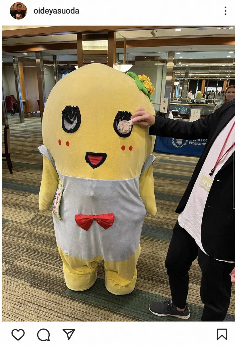 【画像・写真】おいでやす小田　ふなっしー冷却方法を暴露　風を取り込むのは左目