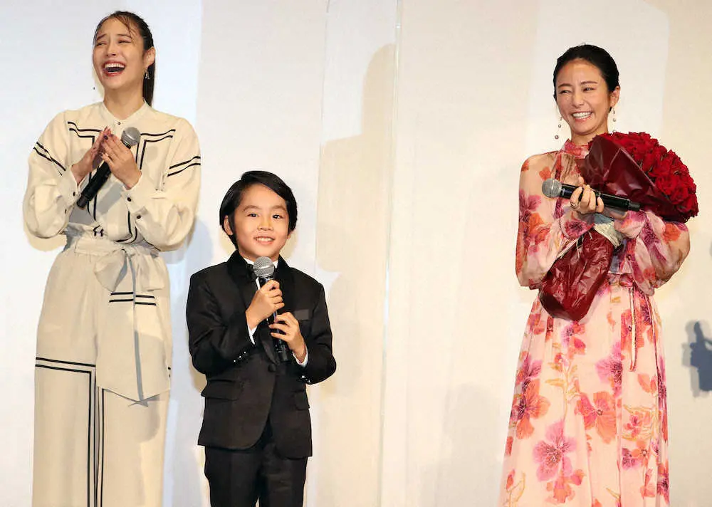 【画像・写真】木村文乃　サプライズの77本に大喜び「初めて」