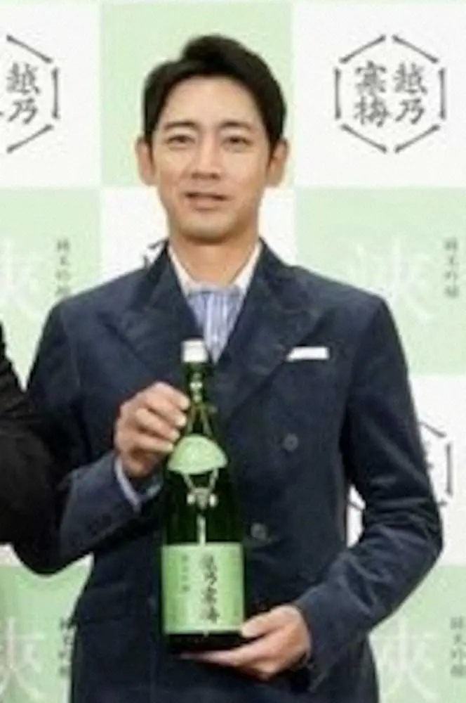 【画像・写真】小泉孝太郎　白の体操着に喜び　仲本さんがドラマ共演時に語っていたこと