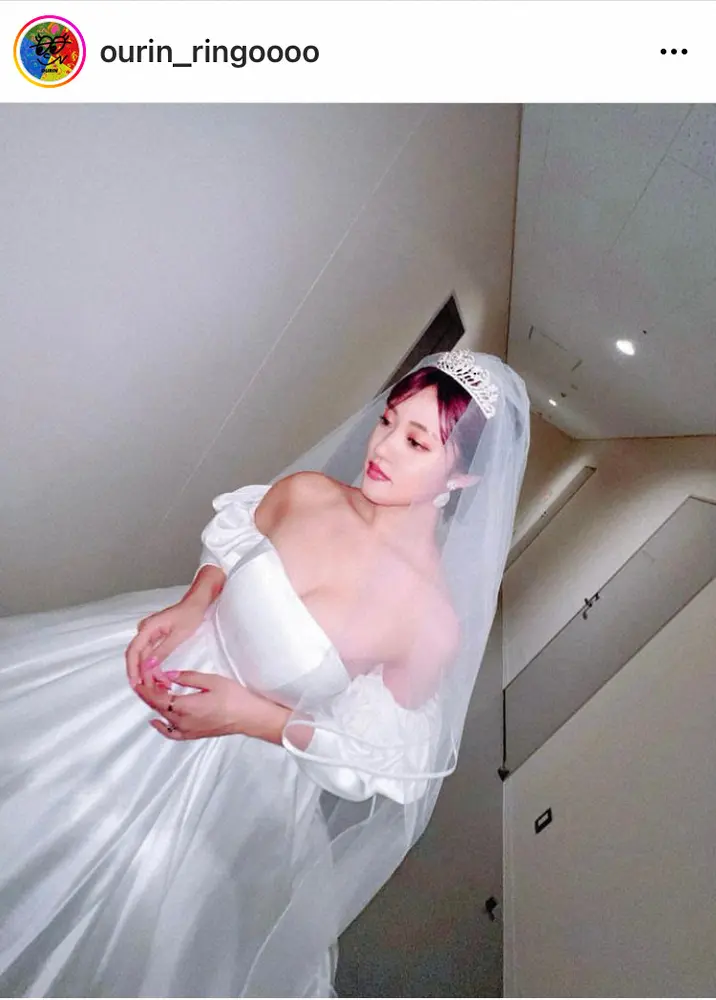 【画像・写真】王林　大胆！？肩露出のウェディングドレス＆リベンジドレス姿披露にファン感嘆「美しすぎる」「セクシー」