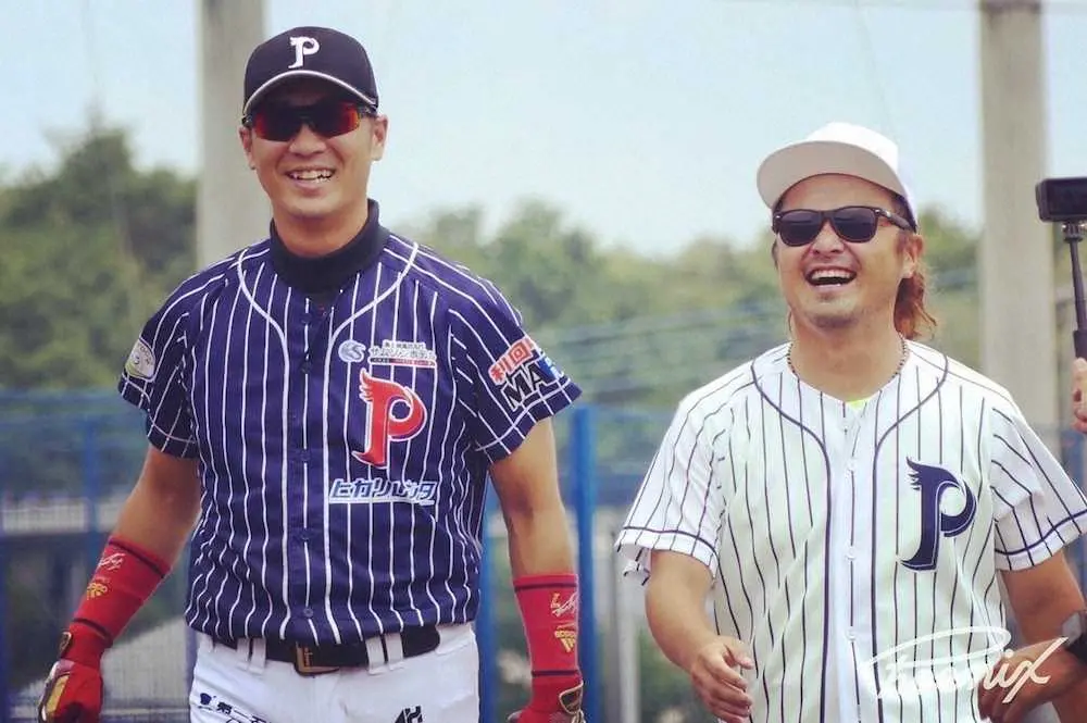 【画像・写真】元阪神・西岡剛氏らの打席登場曲を歌った歌手・強がワンマンライブ　サプライズゲストも登場