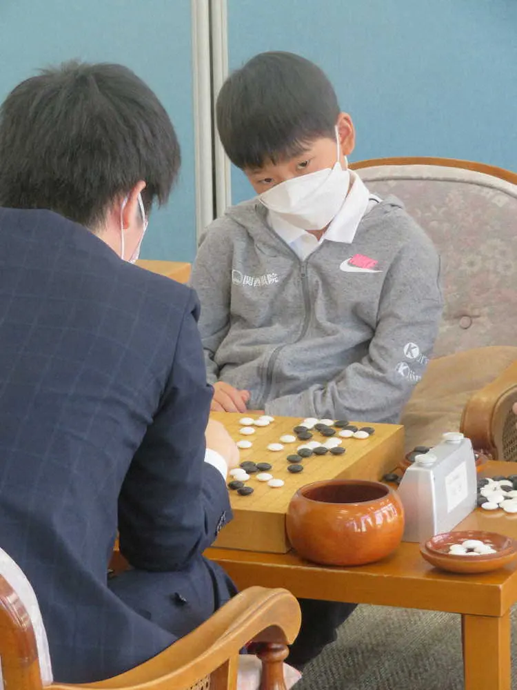 【画像・写真】藤田初段　9歳6カ月での囲碁界史上最年少勝利ならず「5点を追うのに犠打をした感じ」と道場師範