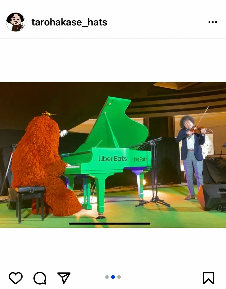 【画像・写真】葉加瀬太郎「顔の大きさを気にしなくていい」CMで共演中のムックと2ショット披露　「兄弟に見える」の声