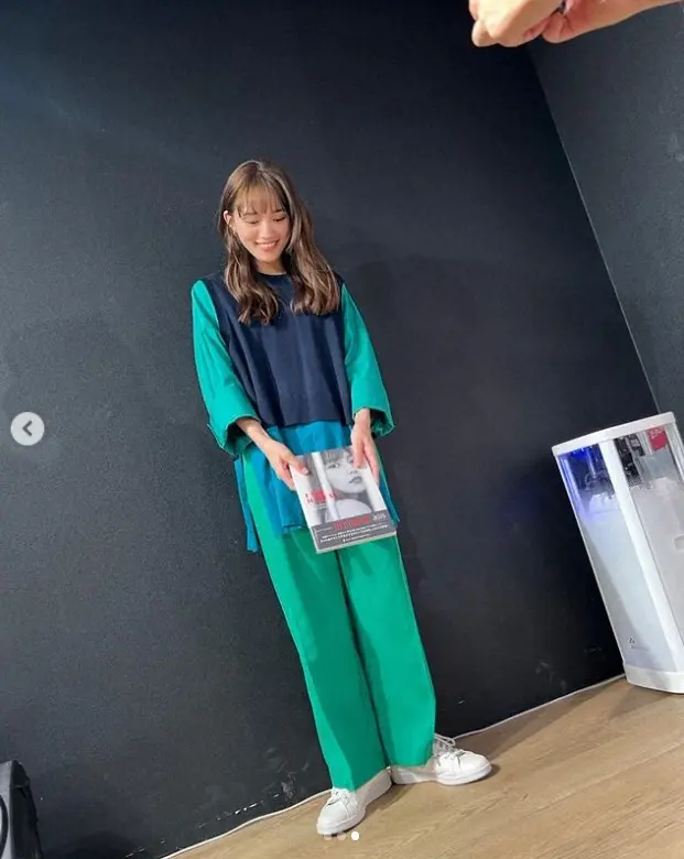 【画像・写真】川口春奈“グリーン・コーデ”披露に「全身めちゃくちゃかわいい！！」「最高に素敵です」