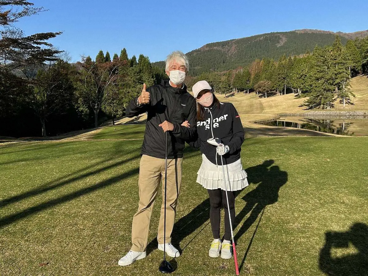 【画像・写真】globeファン歓喜「激アツ」　KEIKOがマーク・パンサーとゴルフウェアでのツーショット披露