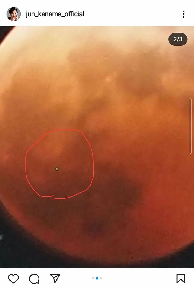 【画像・写真】要潤　皆既月食を撮影した写真に「謎の飛行物体が…U、UFOですかね？」