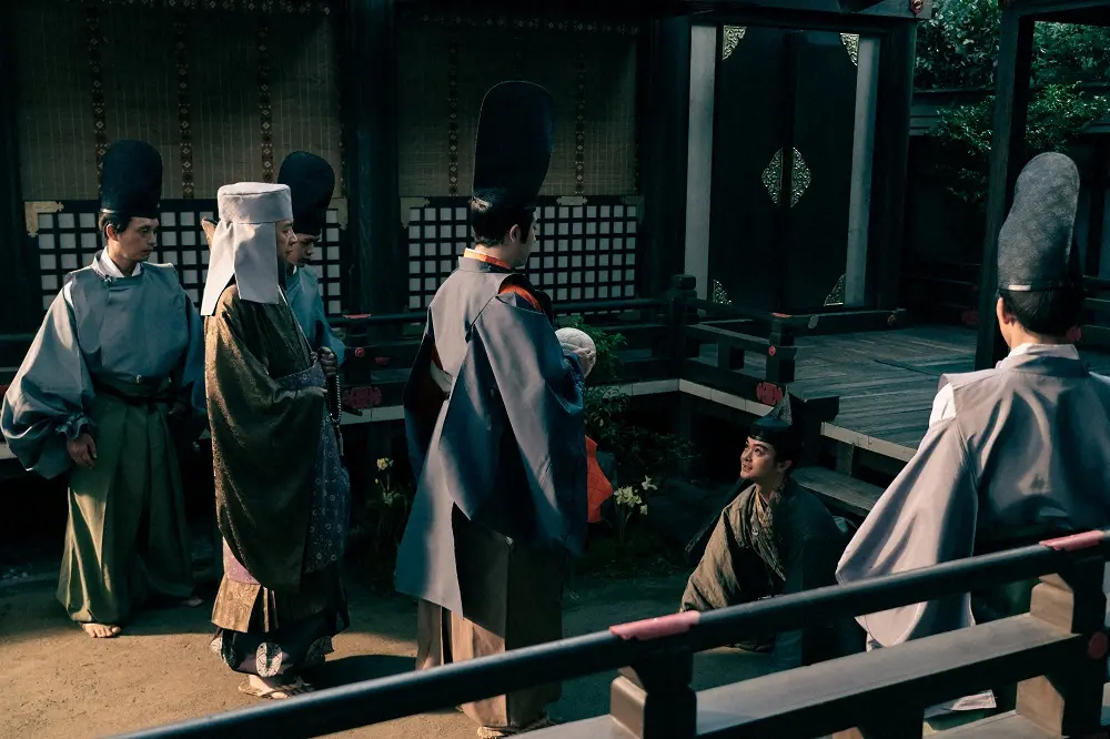 【画像・写真】「鎌倉殿の13人」肩ポン＆あんた…後鳥羽上皇もトキューサ公認！ネット爆笑「認証マーク」蹴鞠外交奏功