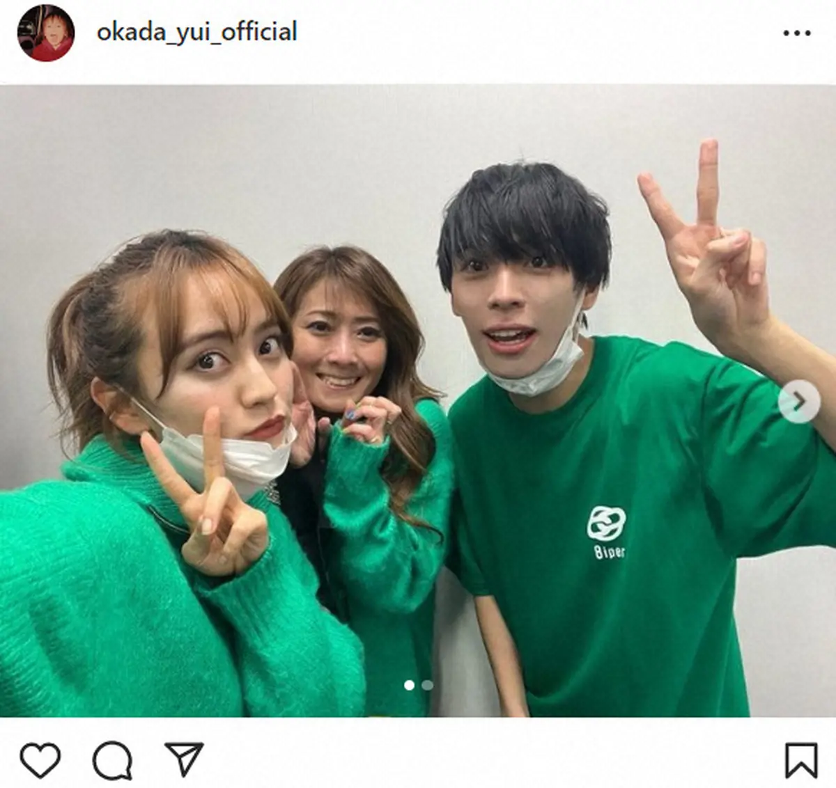 【画像・写真】岡田結実　兄・隆之介がアイドルデビューで「初の推活？してみた」　全身緑で母・祐佳とライブ鑑賞