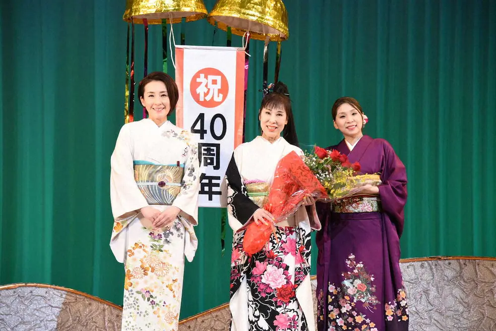 【画像・写真】原田悠里　歌手デビュー40周年記念ライブ　師匠・北島三郎に「歌手にしていただき、幸せ」