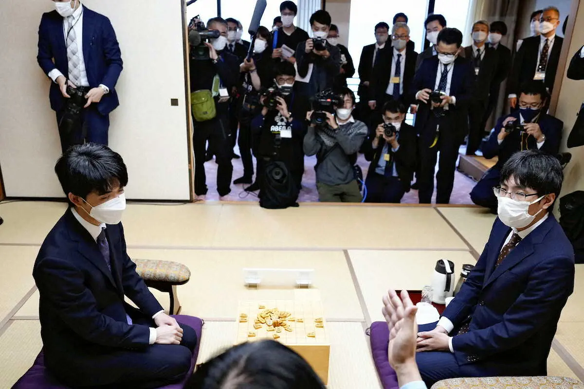 【画像・写真】藤井竜王「予習はできている」　第6局開会式に広瀬八段と出席　コロナ濃厚接触者の広瀬は陰性