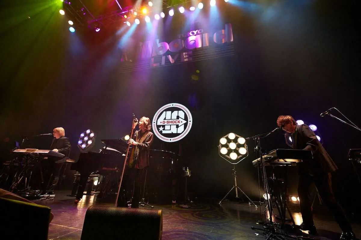 GーSHOCKの40周年記念イベントでライブを行ったTM　NETWORK（左から）小室哲哉、宇都宮隆、木根尚登