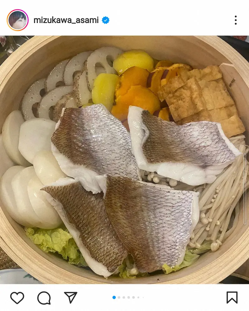 【画像・写真】水川あさみ　夫・窪田正孝特製のアクアパッツァ披露に「お料理できる旦那さま最高」「ほっこりしますね」