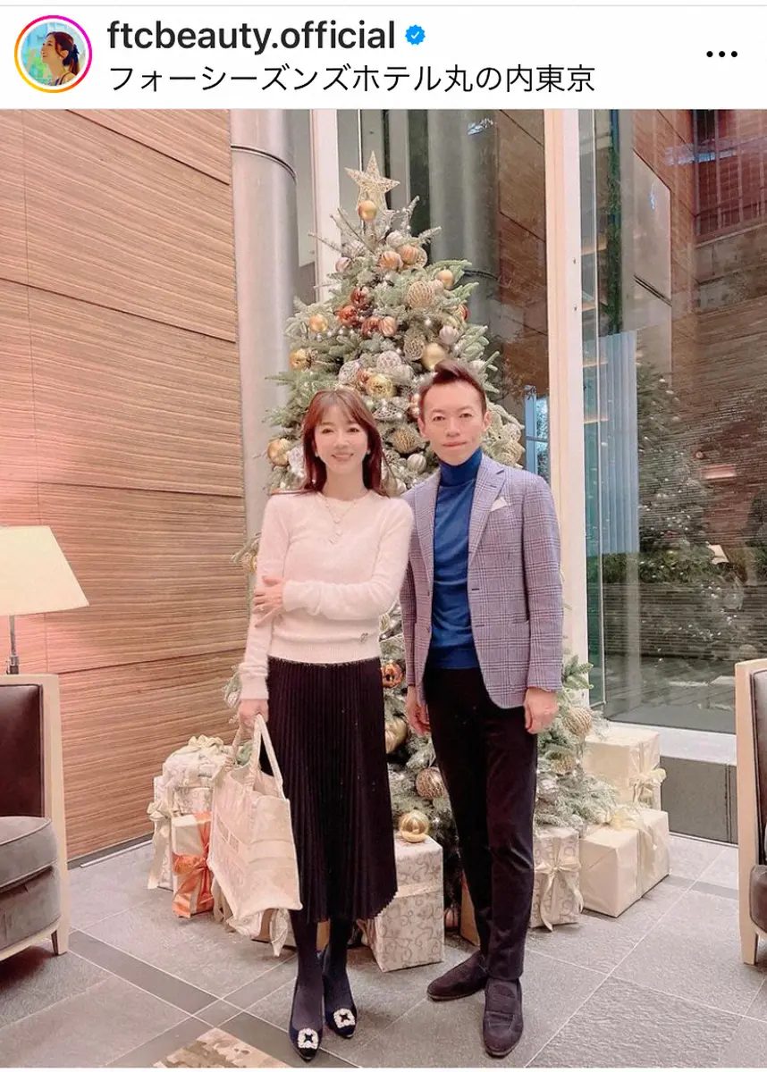 【画像・写真】君島十和子さん　夫・誉幸さんとの結婚27周年報告　愛娘との家族写真に「全てが憧れ」「お嬢様大きく」