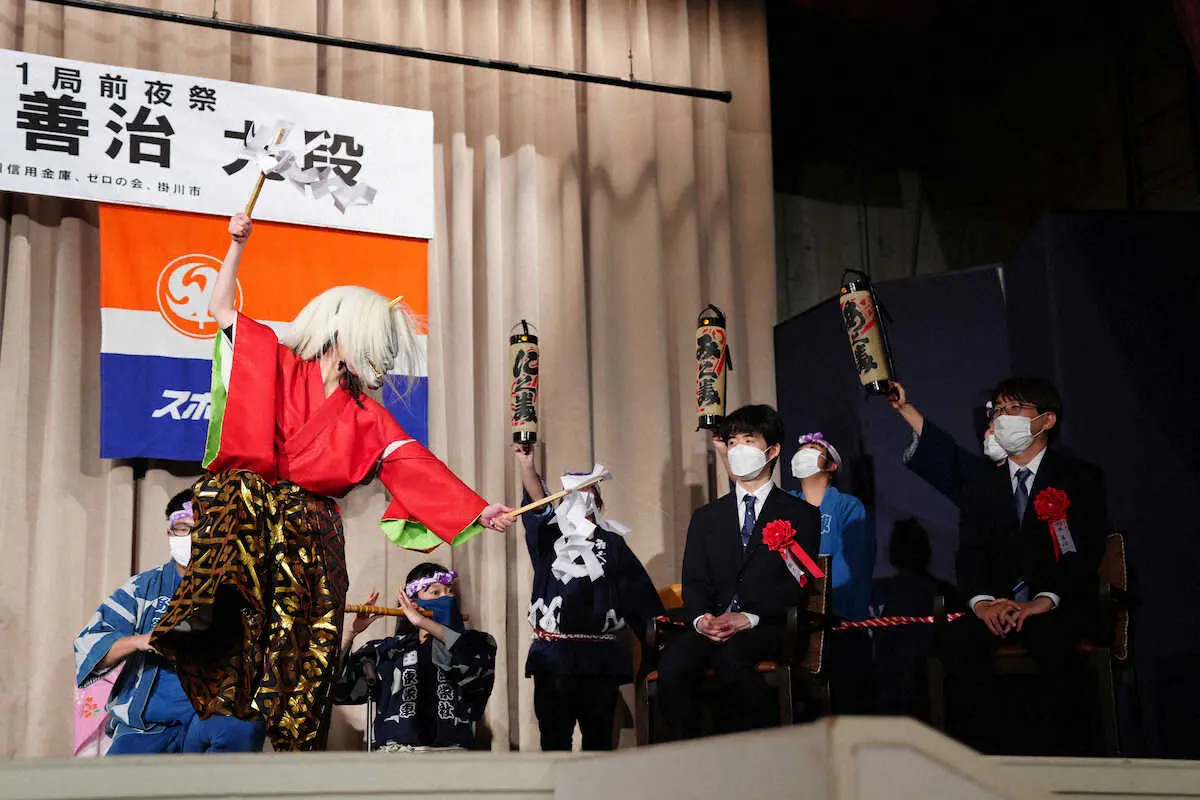 【画像・写真】【王将戦】藤井王将「大変注目いただけるシリーズ」羽生九段「対局前日に会見は初めて」前夜祭で意気込み