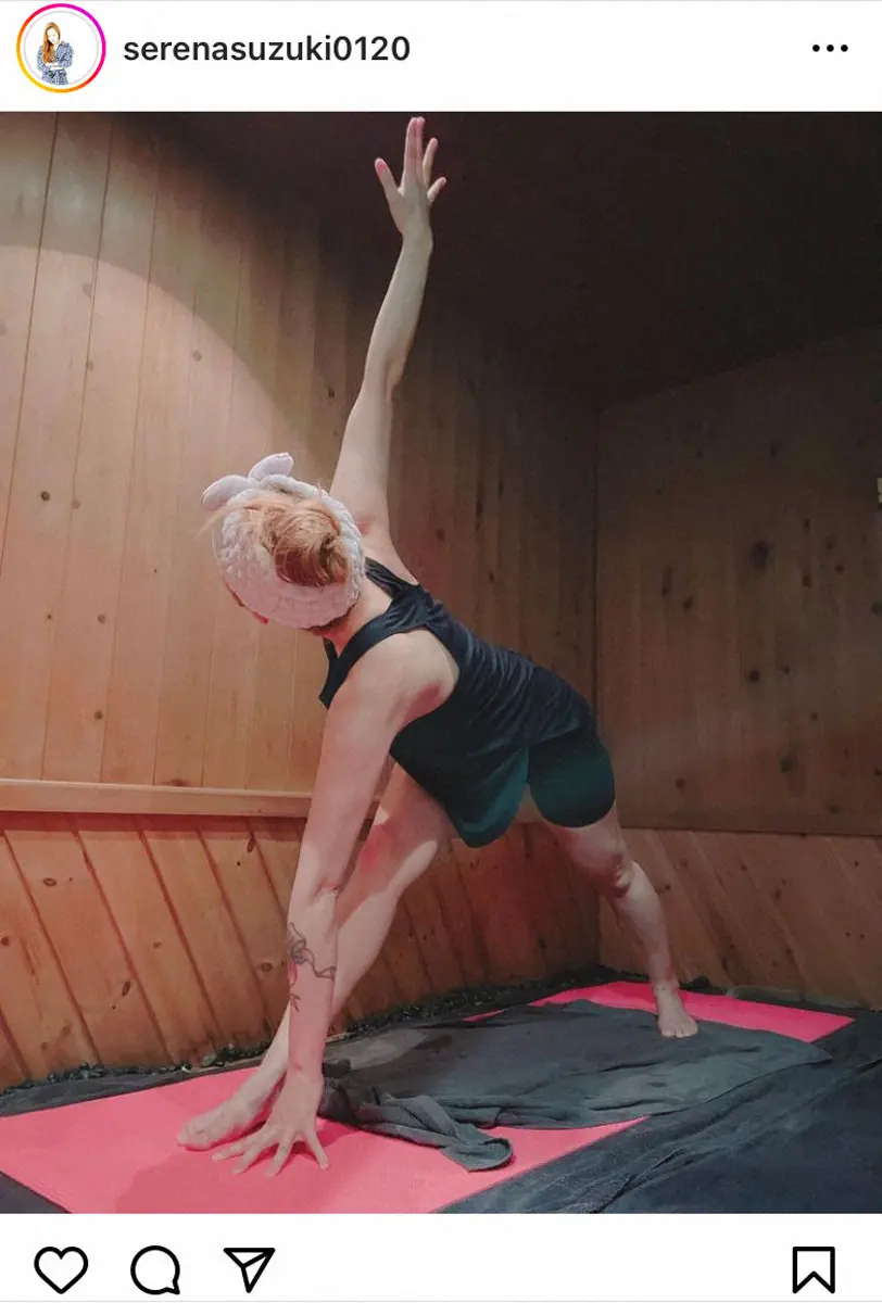 【画像・写真】ヨガのポーズをとる鈴木セリーナさん鈴木セリーナさんインスタグラム（serenasuzuki0120）から