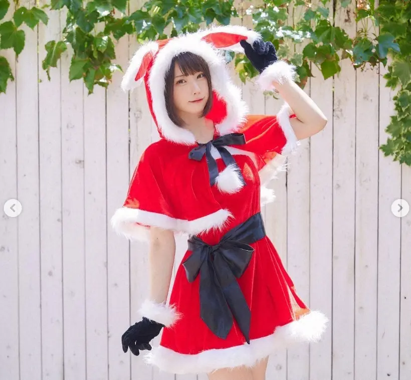 【画像・写真】えなこ　ミニスカ・メイド姿披露に「ドキドキします」「大きい」「やばいぐらいやられました」