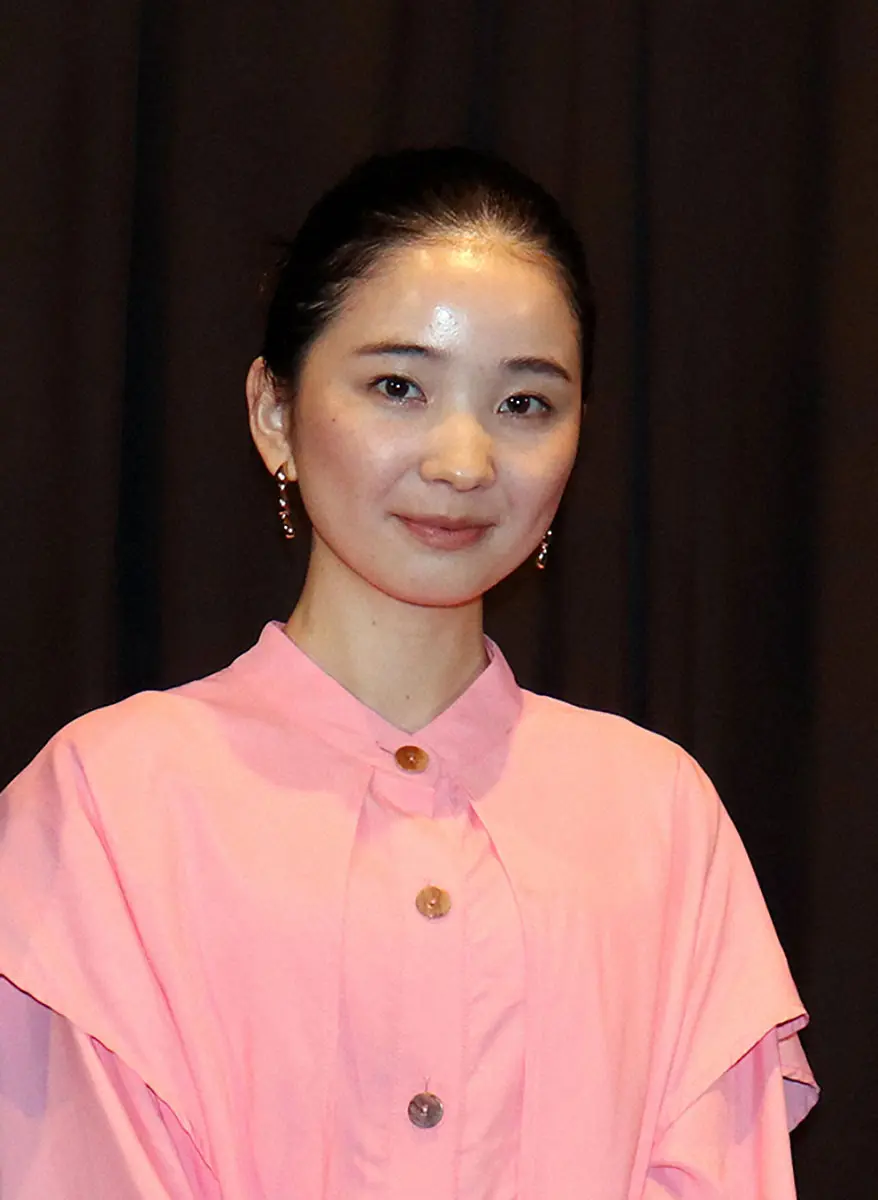 【画像・写真】堀田真由　実家に招くほどの仲良しな2人の女優告白　1人は似てると話題のあの人　思い立って京都旅行も…
