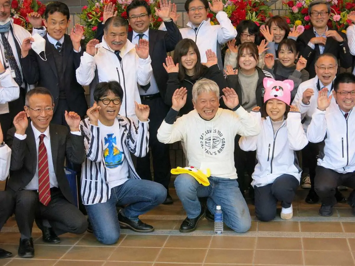 【画像・写真】あのねのね　京産大凱旋ライブ　500人の前で「赤とんぼの唄」「魚屋のオッサンの唄」