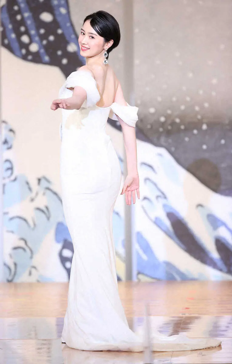 【画像・写真】【ミス日本】吉岡恵麻さんがグランプリ「夢を見ているような気持ち」和歌影響で古典文化好きの20歳