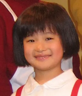 【画像・写真】元人気子役が大ピンチ！長い裾が自転車に巻き込まれ…「アソコが丸出し」にスタジオ騒然