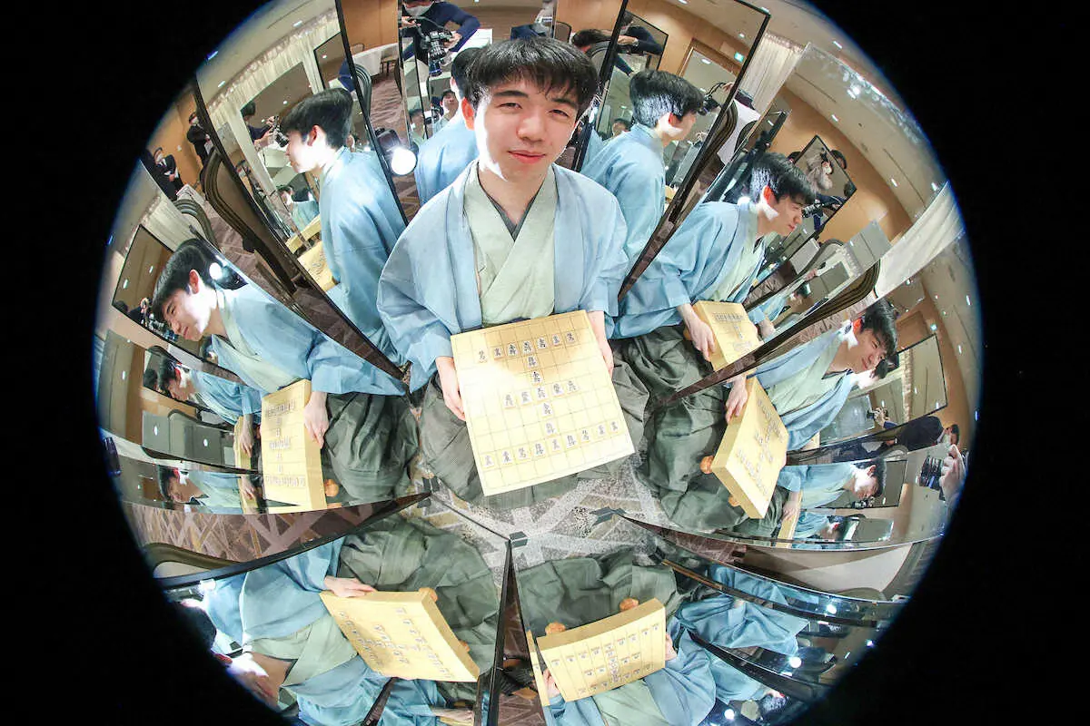 【画像・写真】藤井王将　芸術的2勝　“羽生マジック”封じ最年少防衛へ白星先行