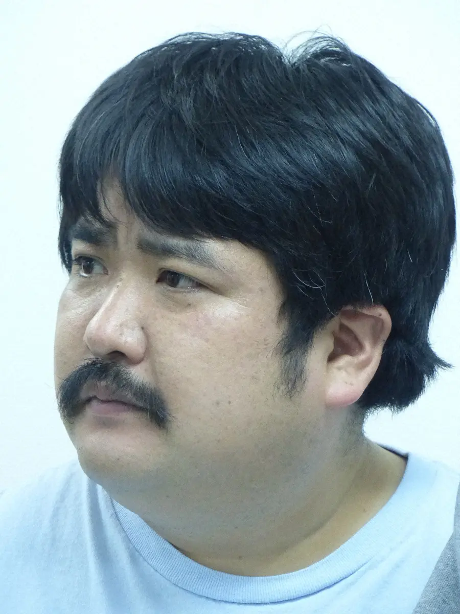 【画像・写真】「空気階段」鈴木もぐら、笑顔でツーマンライブアピール　あのコンビを“敵認定”「チャラついてますから」