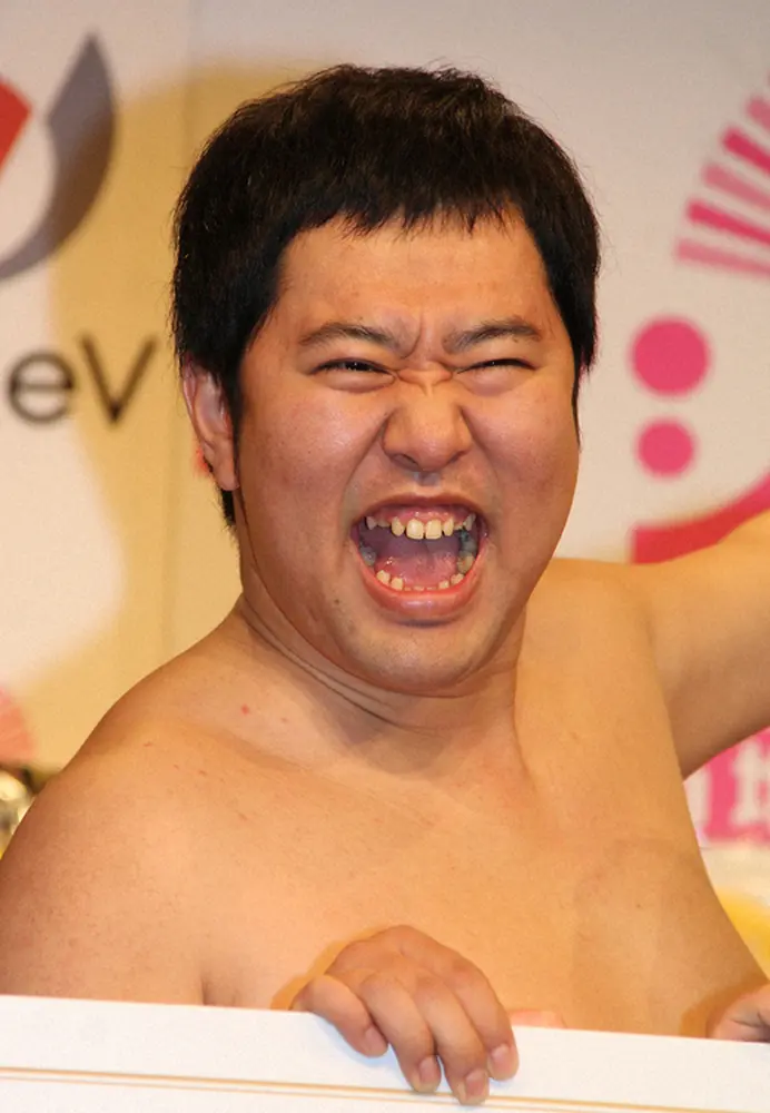 【画像・写真】とにかく明るい安村　先輩の結婚パーティーで一変した芸人人生「とりあえずやってくれって」