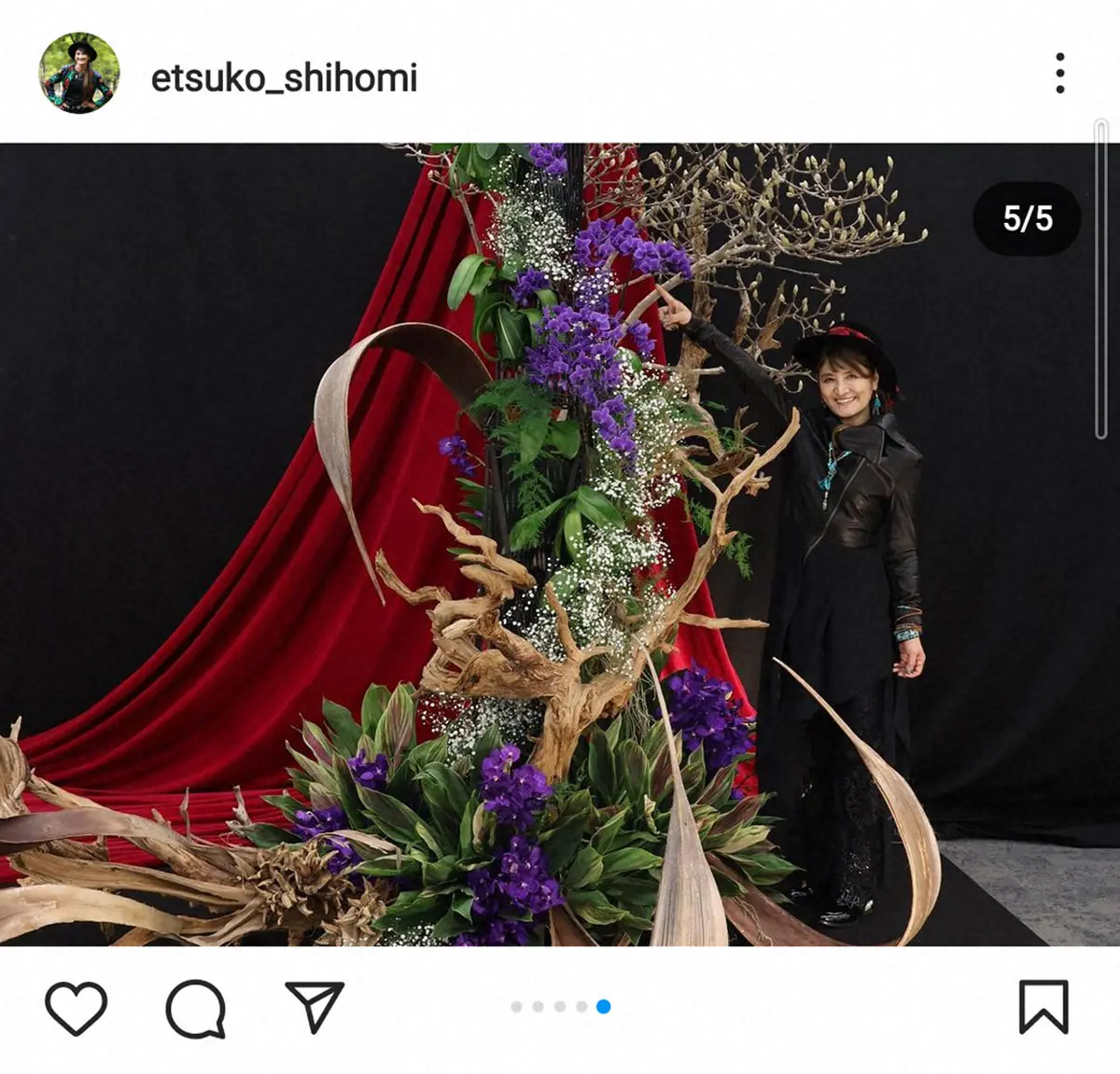 【画像・写真】志穂美悦子さん　世界ラン展に作品展示　假屋崎氏との2ショットも披露「素晴らしい作品」「素敵です」の声