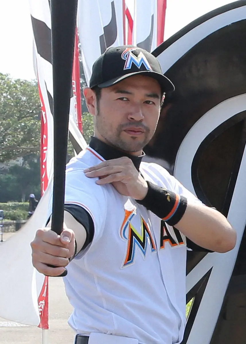 【画像・写真】ニッチロー　生放送で初プレゼン挑戦も「WBC」でかむ大失態…ネットは「めっちゃしゃべってる」と反響