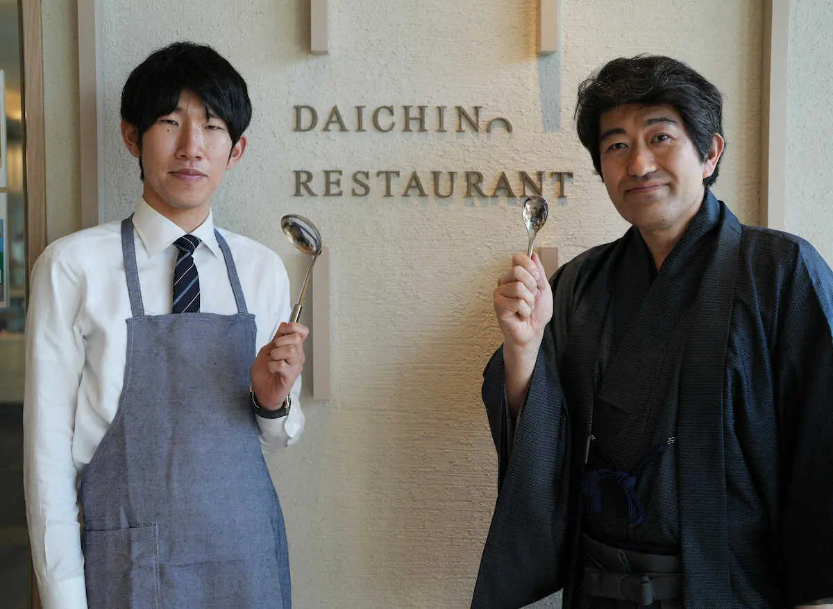 【画像・写真】料理好き副立会人・佐々木大地七段　盤上のレシピ分析　会場ダイニング「同じ名前」にゴキゲン