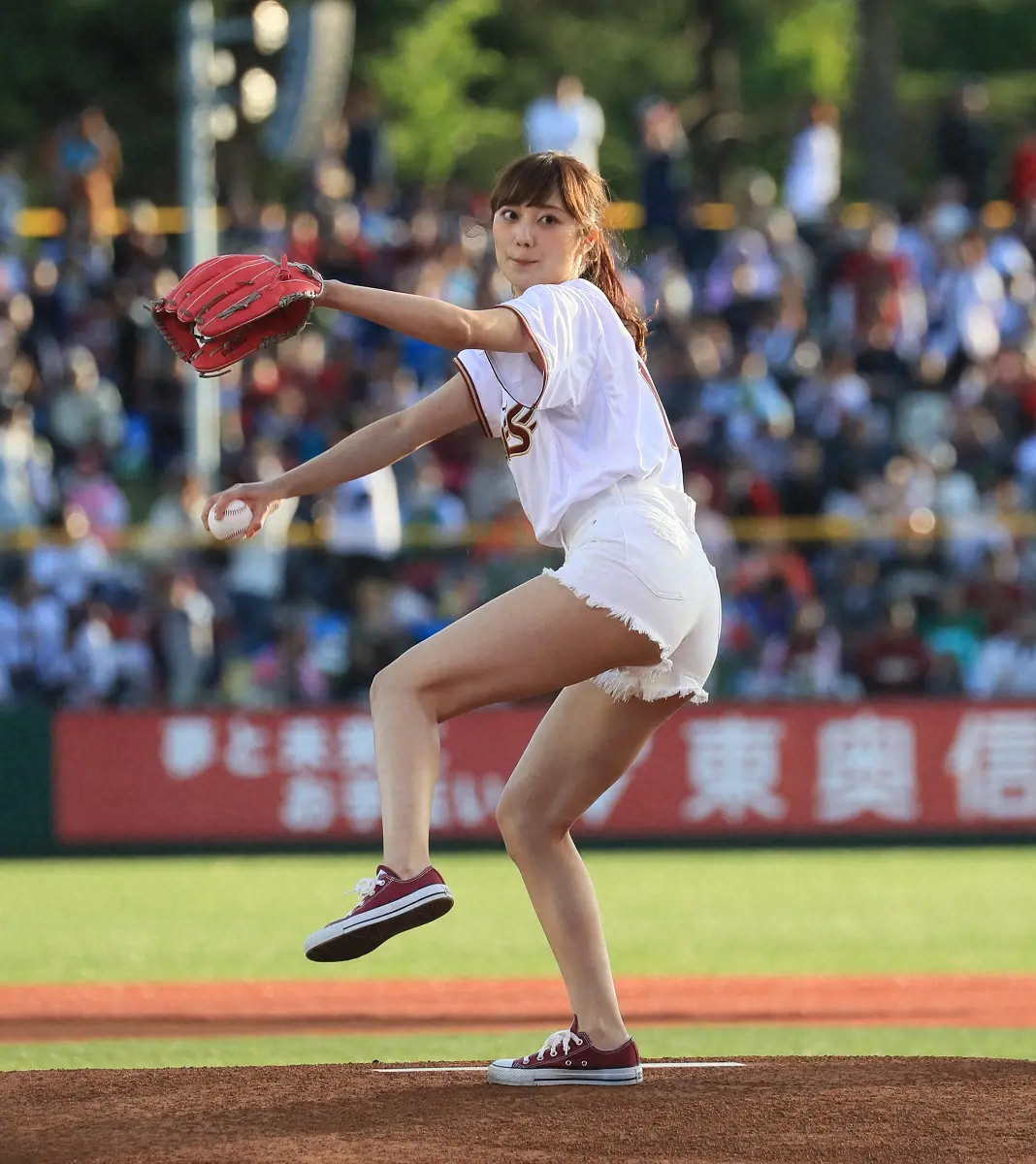 【画像・写真】奥山かずさが結婚を発表　「心強いパートナー」交際していた「会社員の方と入籍致しました」