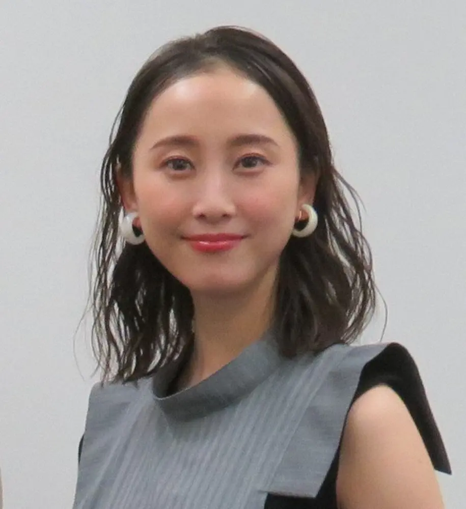 【画像・写真】松井玲奈　ディズニーホテルで「大好きなミニーちゃんのメニュー」ケーキやドリンク堪能