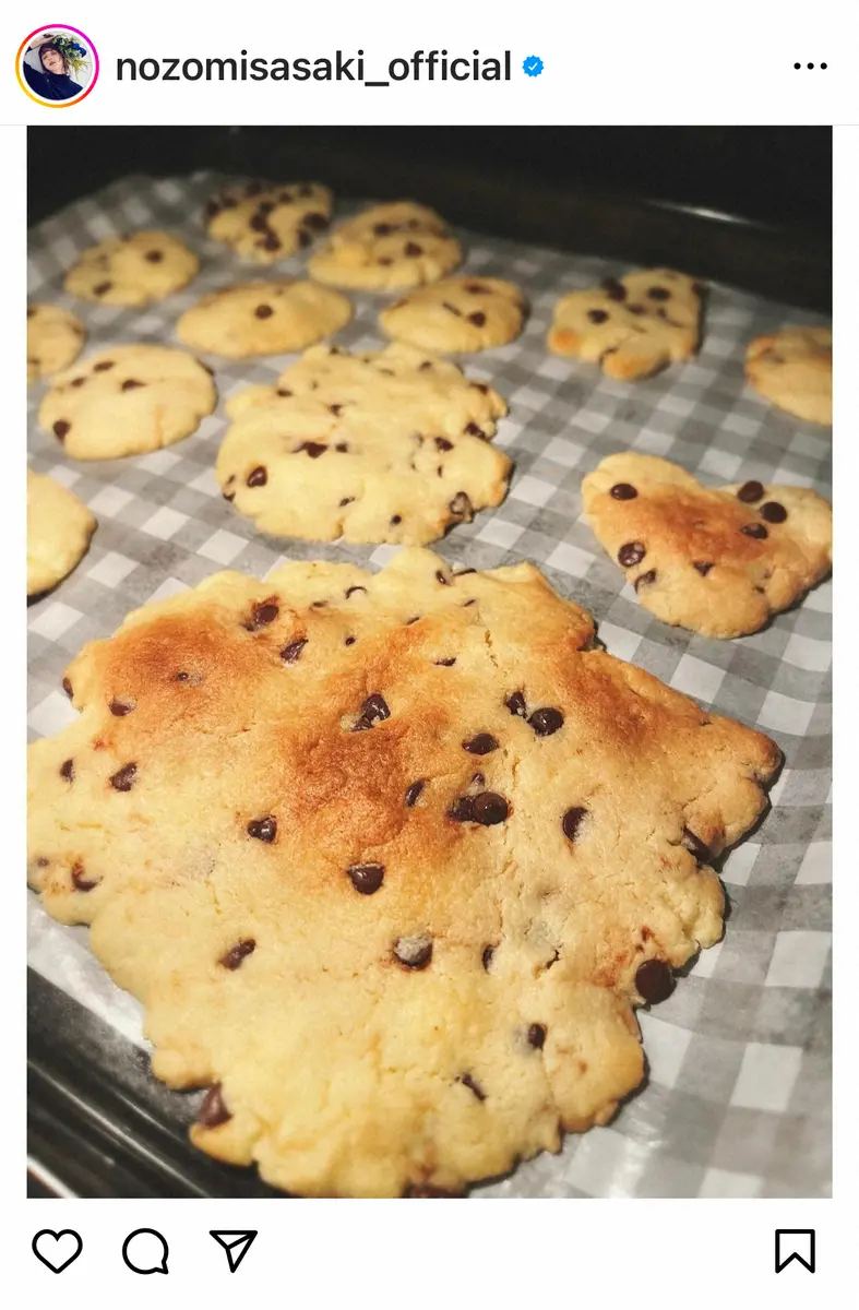 【画像・写真】佐々木希　バレンタインの息子とのクッキー作り報告　特大サイズも「愛情の大きさ」「パパは幸せだぁ」の声