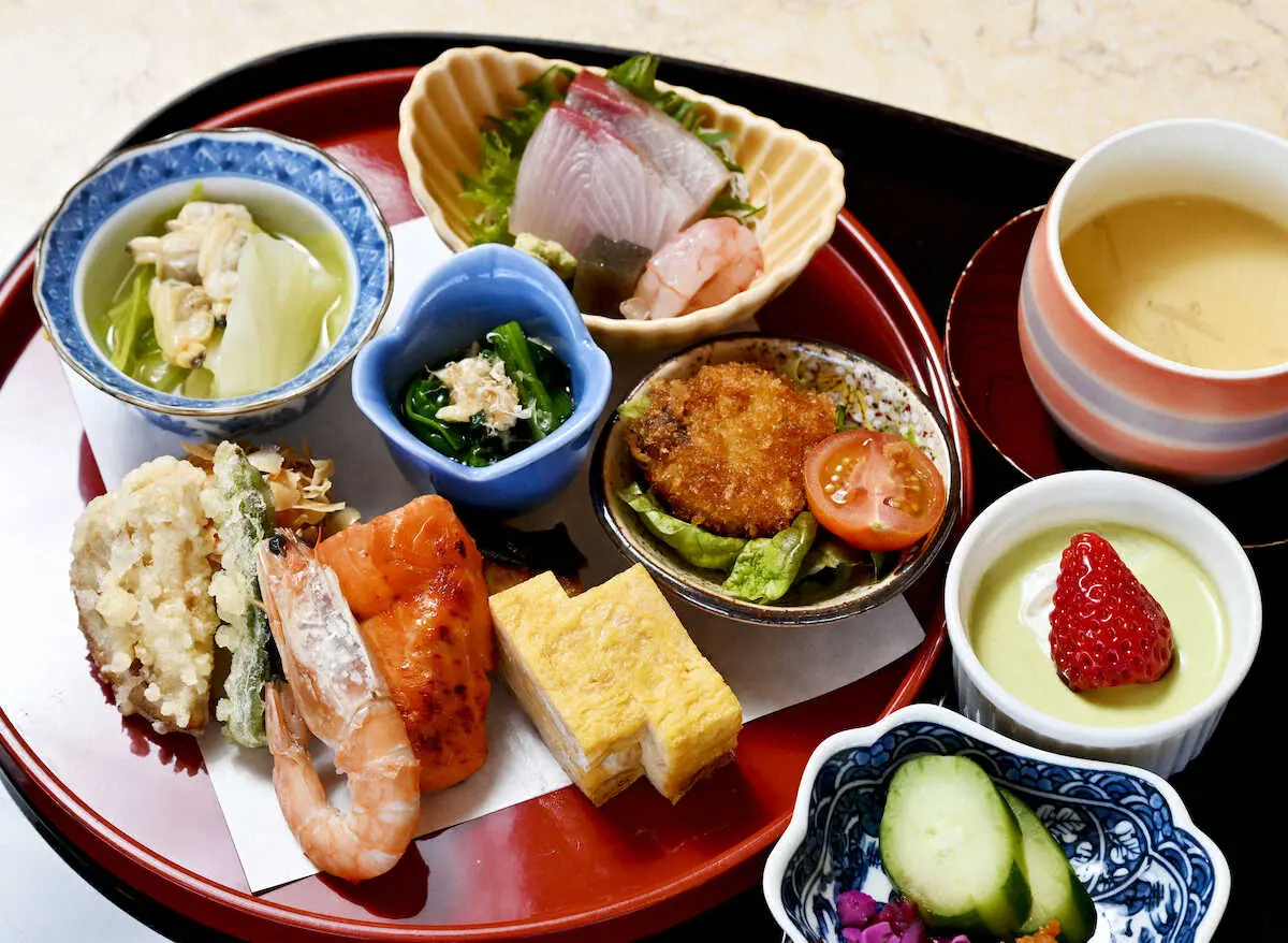 【画像・写真】渡辺棋王は「小さな点心」藤井王将は「海の幸重」　棋王戦第3局の勝負メシ